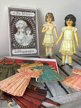 Vintage 1984 German Paper Dolls in Box Lieblingspuppen Holler